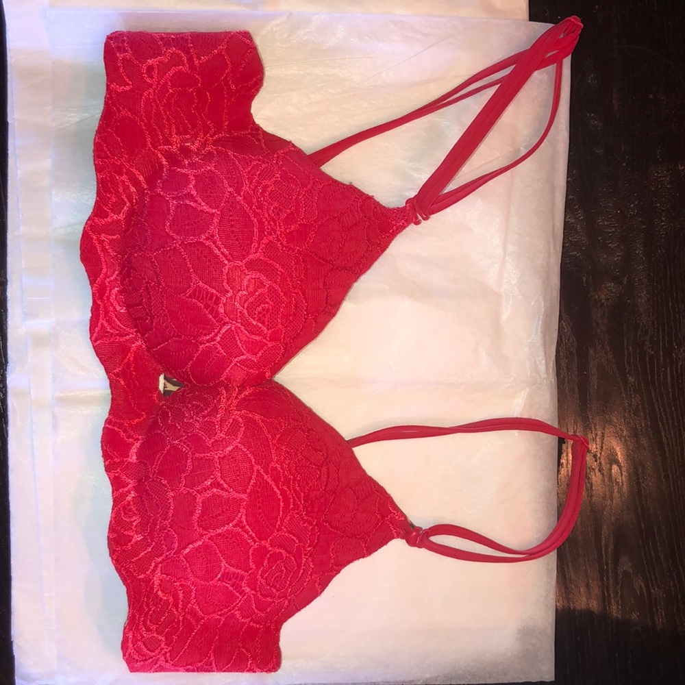 Victoria Secret Very Sexy Push Up Bra - 32B - $8